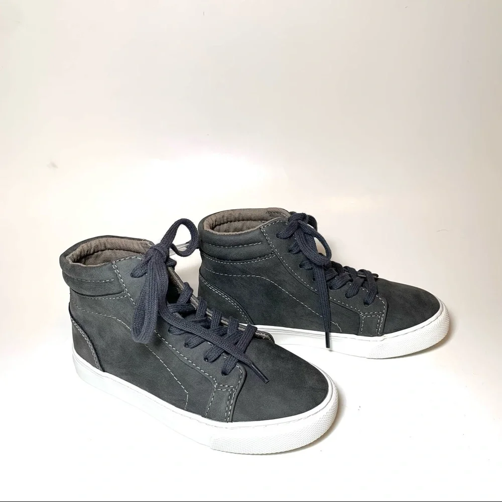 Old Navy Faux Suede High-Top Sneakers Gray Little Boy Sz 13 NWT Lace-Up School